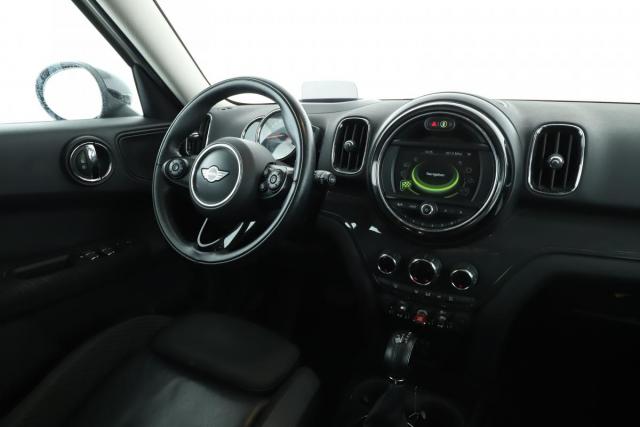 Mini Countryman image 2