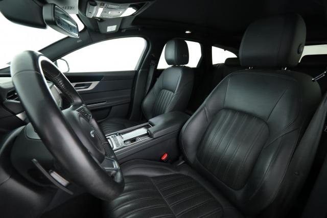 Jaguar Xf image 9