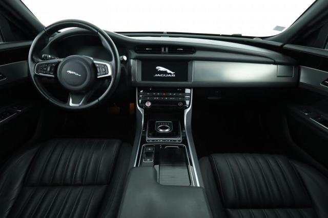 Jaguar Xf image 5
