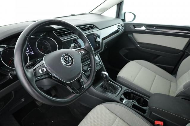 Volkswagen Touran image 2