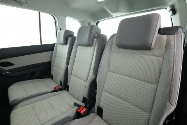 Volkswagen Touran image 1