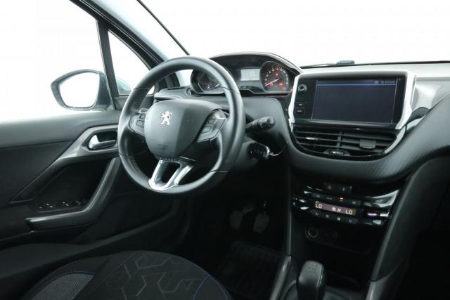 Peugeot 2008 image 5