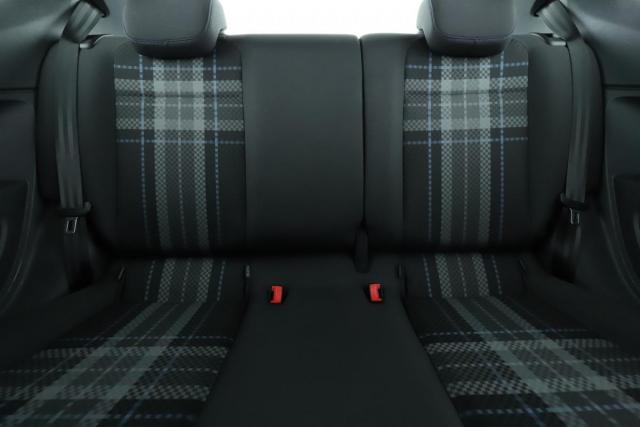Volkswagen Up! image 6