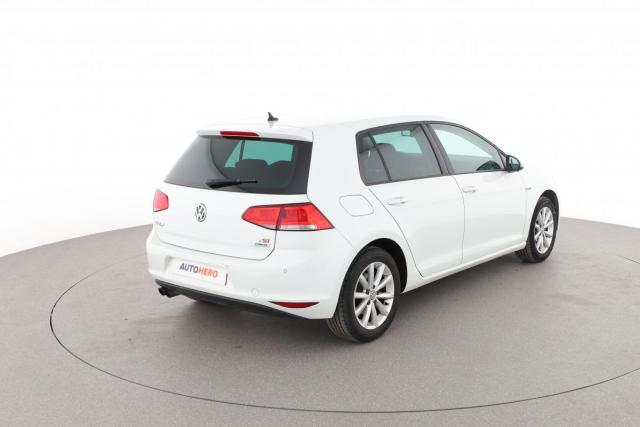 Volkswagen Golf image 5