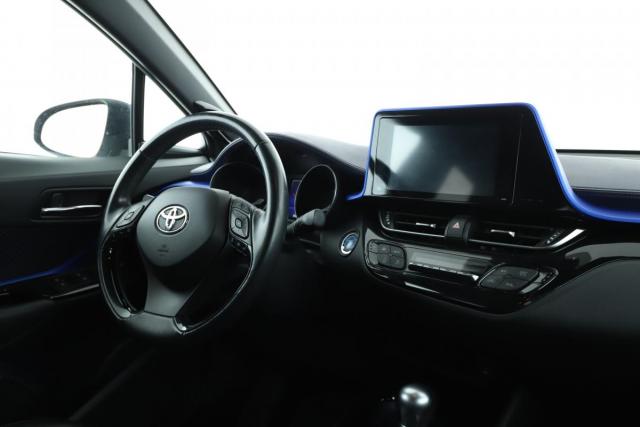 Toyota C-Hr image 2