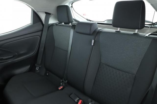 Toyota Yaris image 2