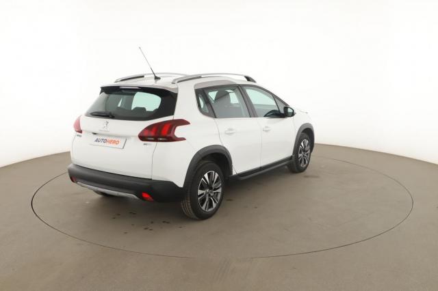 Peugeot 2008 image 7