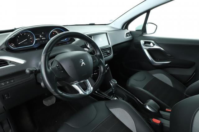 Peugeot 2008 image 9
