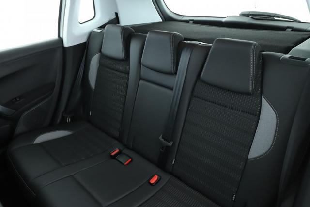 Peugeot 2008 image 8