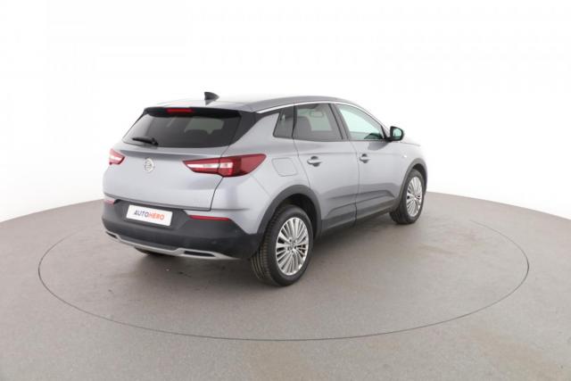 Opel Grandland X image 2