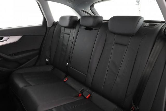 Audi A4 Avant image 8