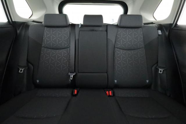 Toyota Rav4 image 2