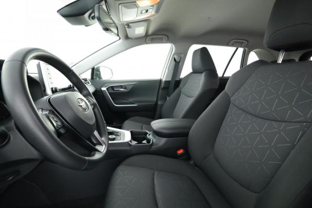 Toyota Rav4 image 7