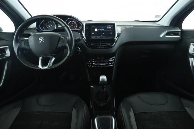 Peugeot 2008 image 5