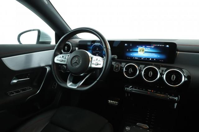 Mercedes Benz Cla Shooting Brake image 1