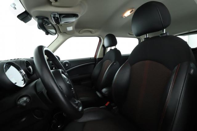 Mini Countryman image 8