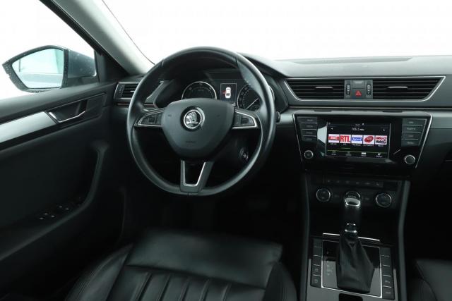 Skoda Superb image 8