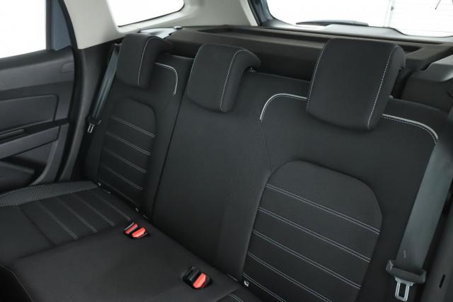 Dacia Duster image 9