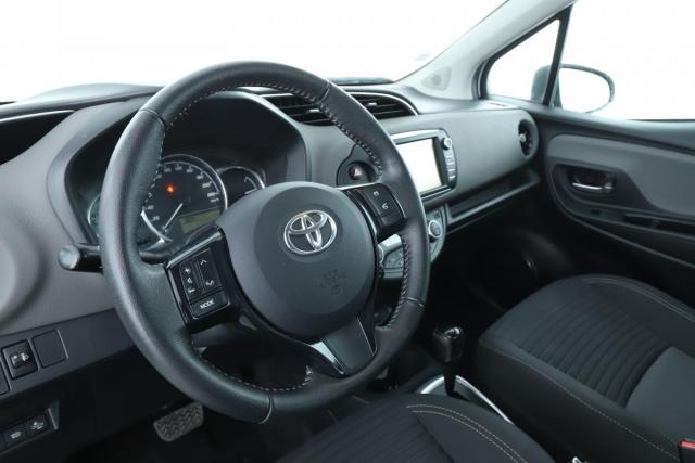 Toyota Yaris image 8