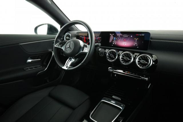 Mercedes Benz Cla Shooting Brake image 7