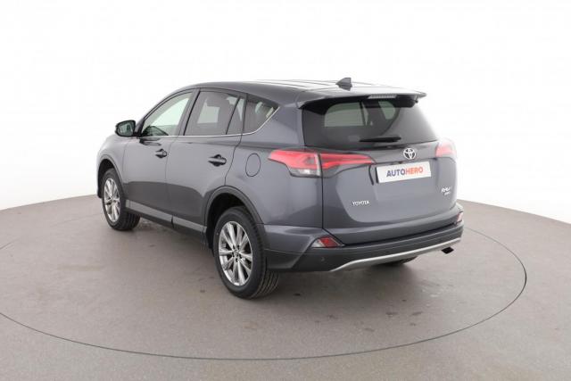 Toyota Rav4 image 9