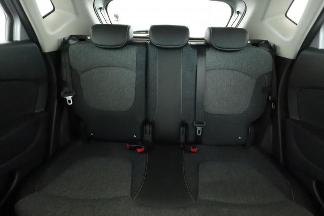Renault Captur image 2