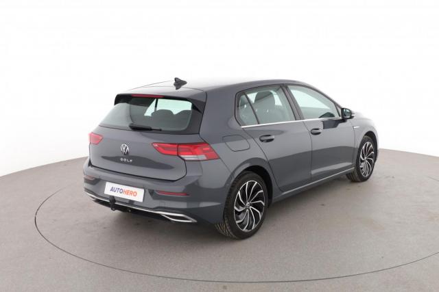 Volkswagen Golf image 5