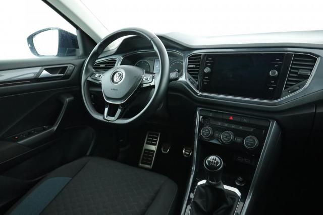 Volkswagen T-Roc image 7