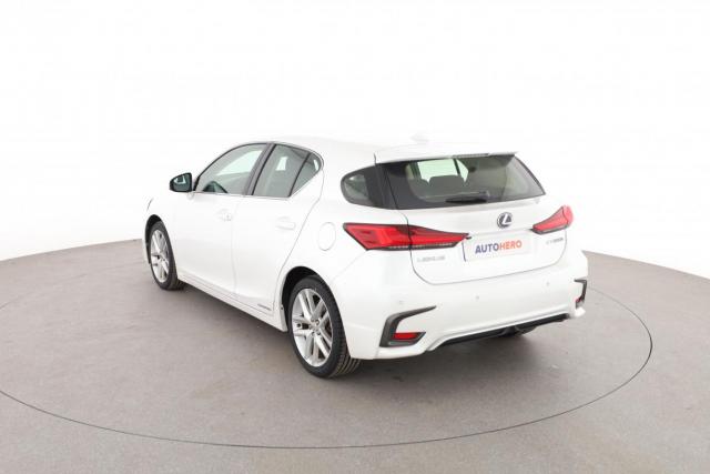 Lexus Ct 200h image 2