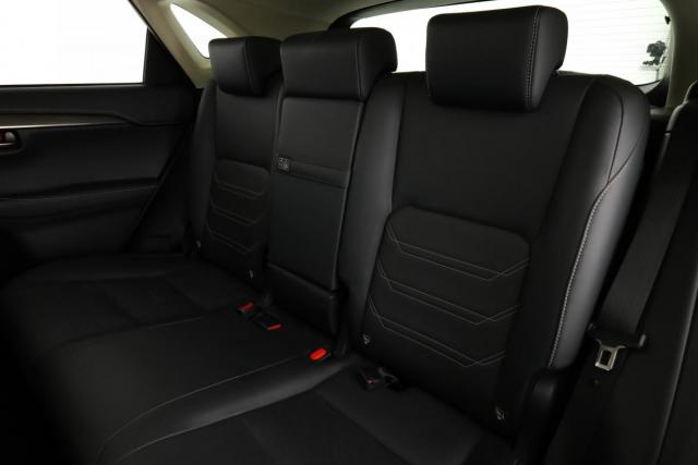 Lexus Nx image 6
