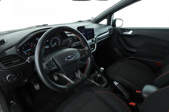 Ford Fiesta image 6