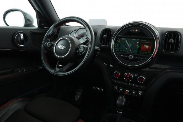 Mini Countryman image 8