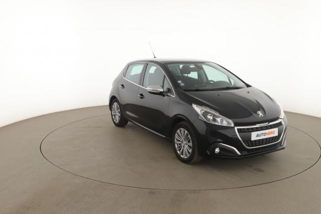 Peugeot 208 image 1