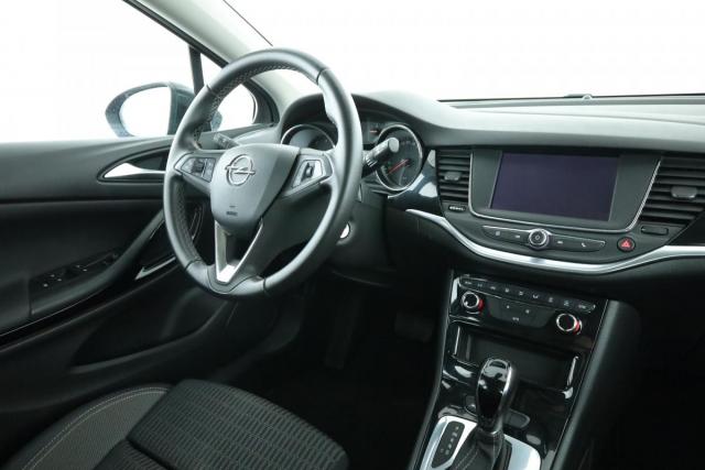 Opel Astra image 8