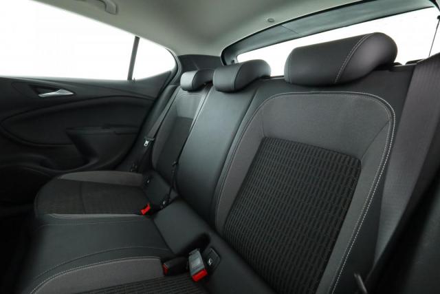 Opel Astra image 1
