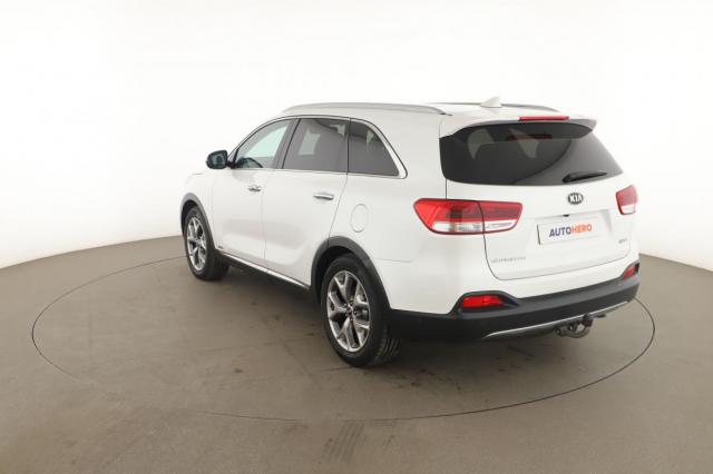 Kia Sorento image 8