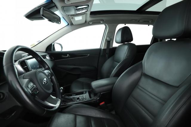 Kia Sorento image 6