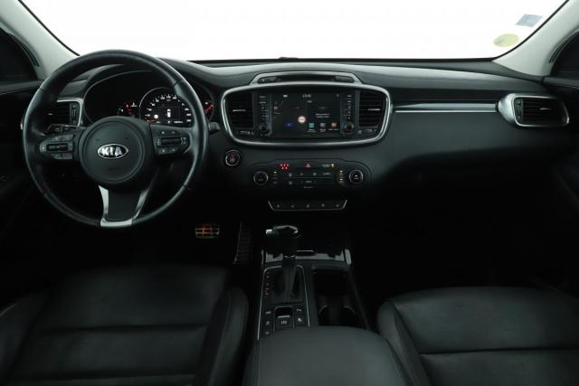Kia Sorento image 1