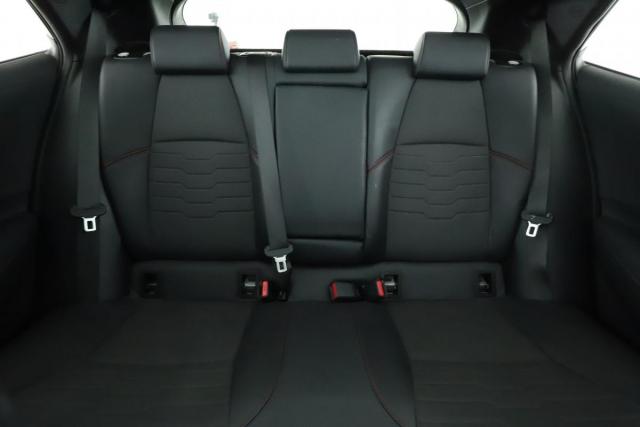 Toyota Corolla image 6