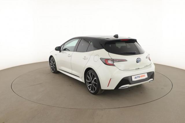 Toyota Corolla image 2