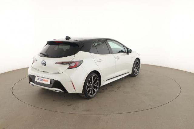 Toyota Corolla image 9