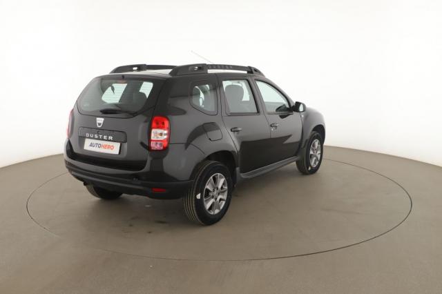 Dacia Duster image 1