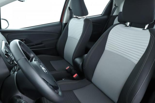 Toyota Yaris image 3