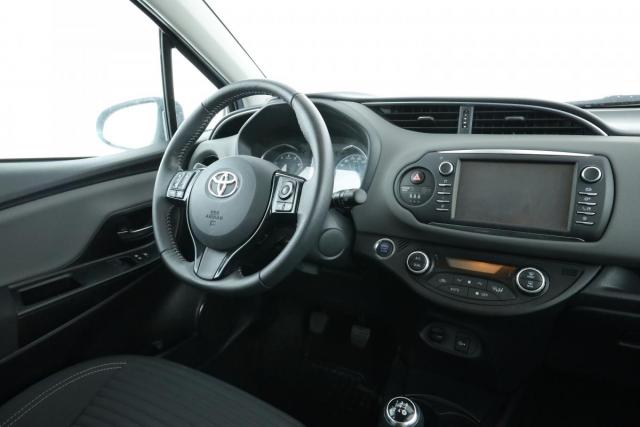 Toyota Yaris image 2