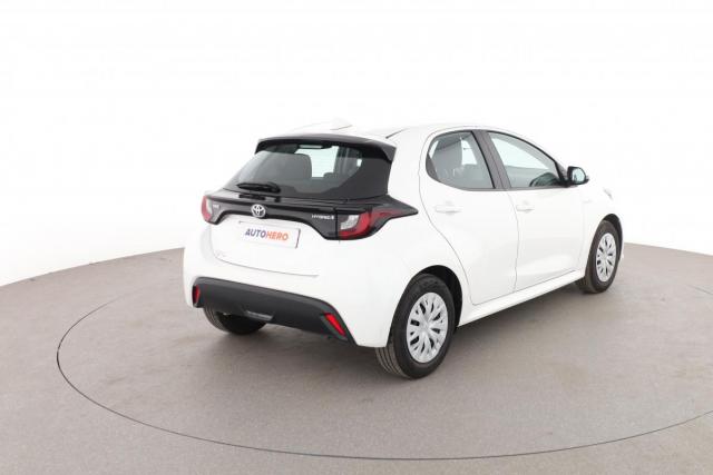 Toyota Yaris image 6