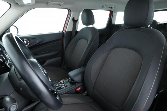 Mini Clubman image 8