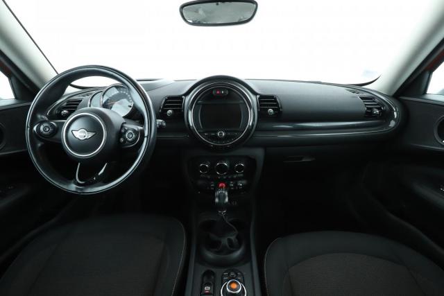 Mini Clubman image 1