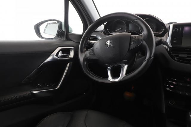 Peugeot 2008 image 5