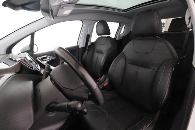Peugeot 2008 image 3