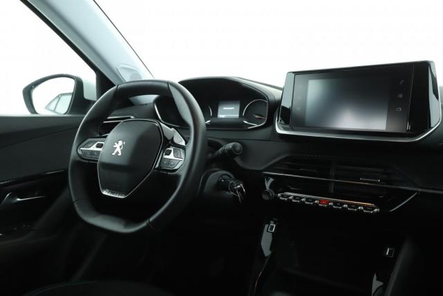Peugeot 2008 image 6